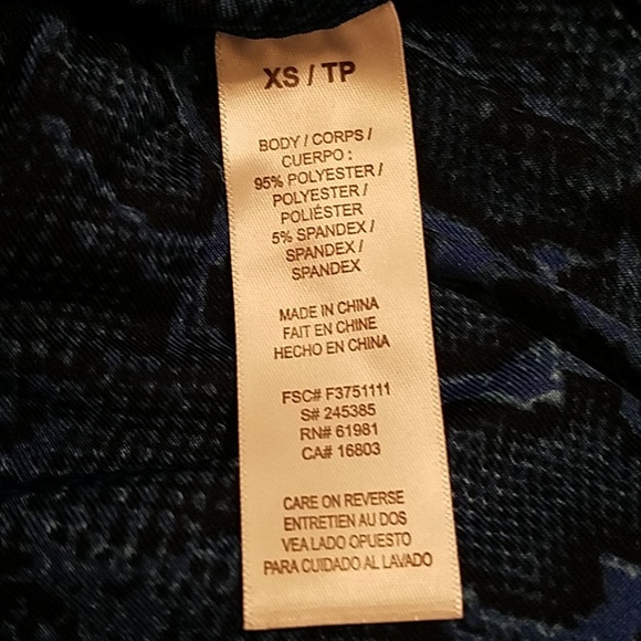 Blue snake skin pattern halter dress - Picture 5 of 6